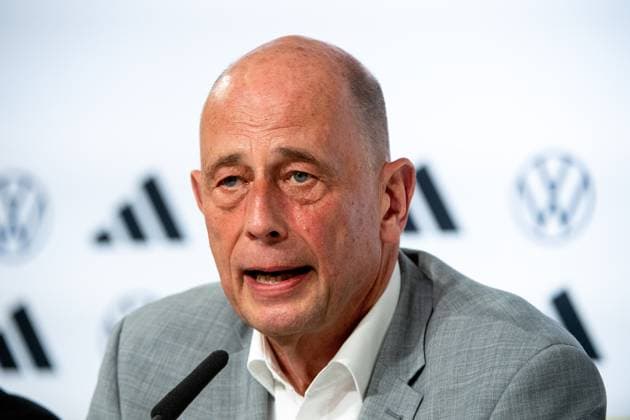 Wolfgang Tiefensee (SPD, Minister für Wirtschaft, Wissenschaft und Digitale Gesellschaft von Thueringen), GER, Pressekonferenz DFB Fussball Herren Nationalmannschaft Deutschland, Trainingslager Blankenhain, UEFA Fussball Europameisterschaft 2024, 27.05.2024 DFB regulations prohibit any use of photographs as image sequences and or quasi-video GER, Pressekonferenz DFB Fussball Herren Nationalmannschaft Deutschland, Trainingslager Blankenhain, UEFA Fussball Europameisterschaft 2024, 27.05.2024 Blankenhain Copyright: xEibner-Pressefoto Memmlerx EP_MMR
