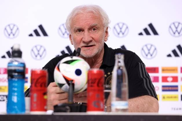 Fußball EM-Trainingslager Sportliche PK am 27.05.2024 im Schloss Blankenhain in Blankenhain Rudi Völler ( Direktor Nationalmannschaften Deutschland )