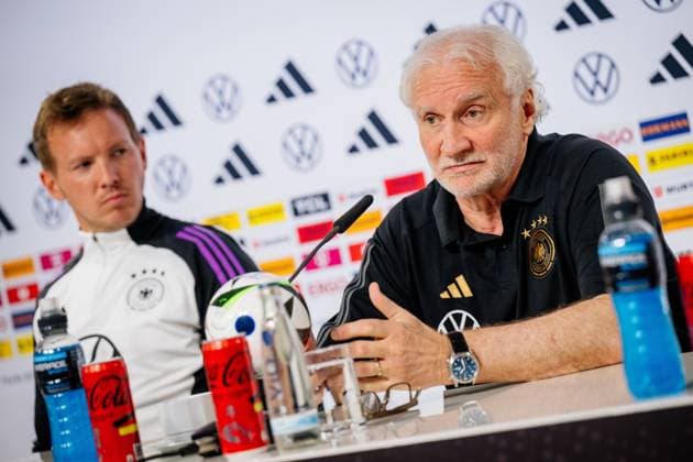 Blankenhain , 270524 , EM-Trainingscamp , Blankenhain erwartet DFB-Elf , Pressekonferenz Im Bild: Pressekonferenz im Blankenhainer Schloss mit Nationaltrainer Julian Nagelsmann und Rudi Völler, Direktor der Männer-Nationalmannschaft