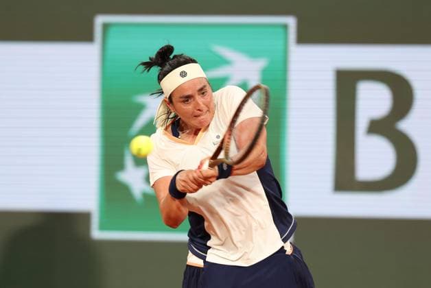 ROLAND GARROS 2024 Thierry Larret Maxppp. Tennis. Roland Garros 2024. Internationaux de France de tennis. Stade Roland Garros, Paris (75). Le 27 mai 2024. Court Philippe Chatrier : Sachia VICKERY (USA) vs Ons JABEUR (TUN) PARIS (75) STADE ROLAND GARROS PARIS ILE DE FRANCE FRANCE  Copyright: xThierryxLarret MAXPPPxThierryxLarretx TL_20240527_0202 0481698200st