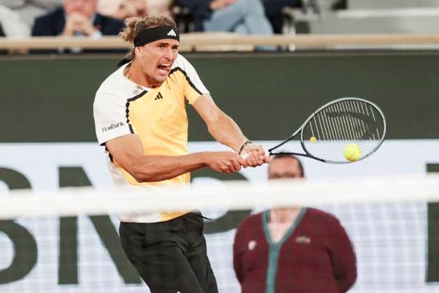 TENNIS - French Open 2024 PARIS,FRANCE,27.MAY.24 - TENNIS - ATP, Tennis Herren World Tour, French Open, Roland Garros, Grand Slam. Image shows Alexander Zverev (GER).  GEPAxpictures xPatrickxSteiner