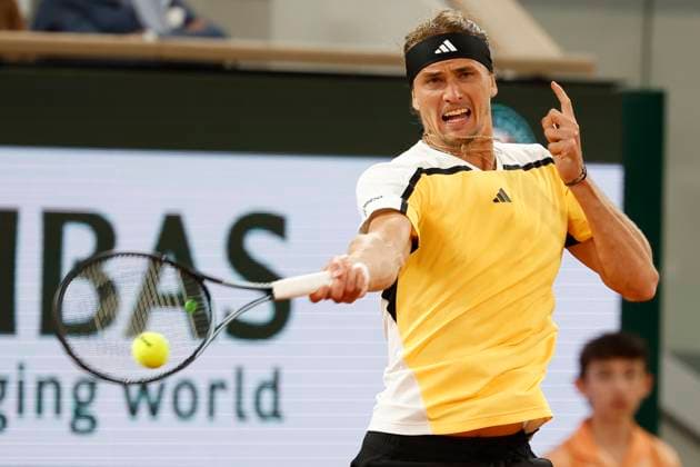 May 27, 2024, Paris, Paris, France: Alexander Zverev (GER in action during the tennis Grand Slamt of Roland Garros 2024, day 1, match between Alexander Zverev (GER) and Rafael Nadal (ESP) at Roland Garros Stadium - on May 23 2024.Paris - France Paris France - ZUMAb253 20240527_zsp_b253_039 Copyright: xLoicxBaratouxx