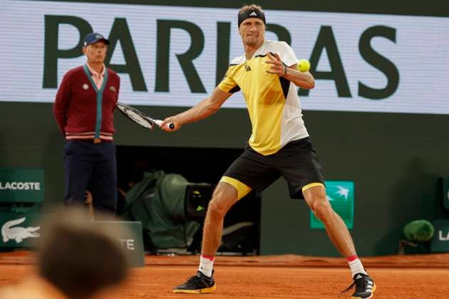 May 27, 2024, Paris, Paris, France: Alexander Zverev (GER in action during the tennis Grand Slamt of Roland Garros 2024, day 1, match between Alexander Zverev (GER) and Rafael Nadal (ESP) at Roland Garros Stadium - on May 23 2024.Paris - France Paris France - ZUMAb253 20240527_zsp_b253_048 Copyright: xLoicxBaratouxx