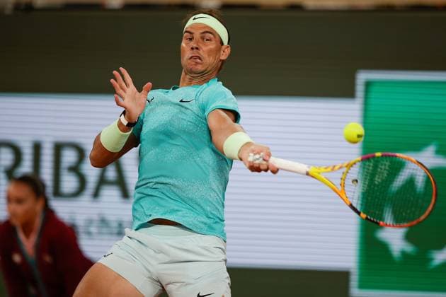 27.05.2024 Tennis, French Open 2024 Roland-Garros, FRA, Men™s Singles Court Philippe-Chatrier - FIRST ROUND Alexander Zverev (Germany) - Rafael Nadal (Spain) Bild: v. li. Rafael Nadal (Spain) spielt eine Vorhand, konzentriert Copyright: HMBxMedia AntonioxBorga