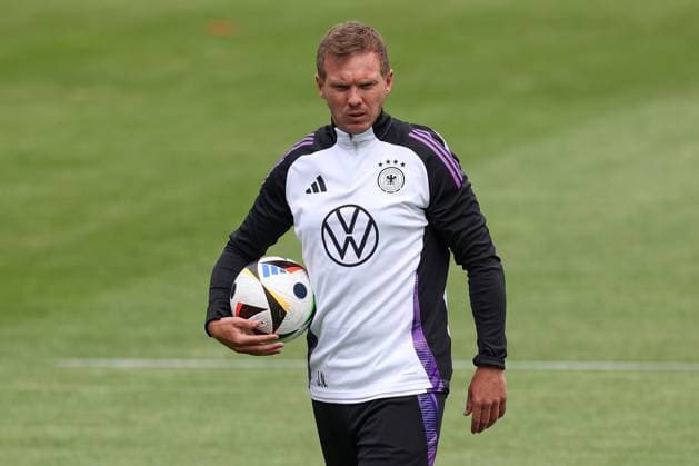 Fußball EM-Trainingslager öffentliche Trainingseinheit am 27.05.2024 im Ernst-Abbe-Sportfeld in Jena Julian Nagelsmann ( Bundestrainer Cheftrainer Deutschland )