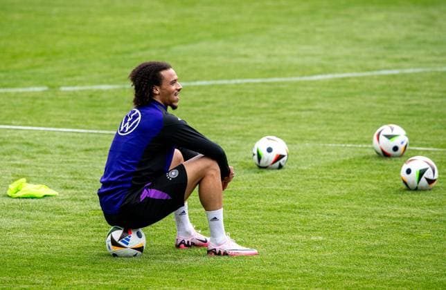Fussball, Herren, Saison 2023 2024, Deutsche Nationalmannschaft, EM-Vorbereitung, öffentliches Training in Jena, im Bild: Leroy Sane (Deutschland), 27.05. 2024, Copyright: xSebastianxRäppold MatthiasxKochx