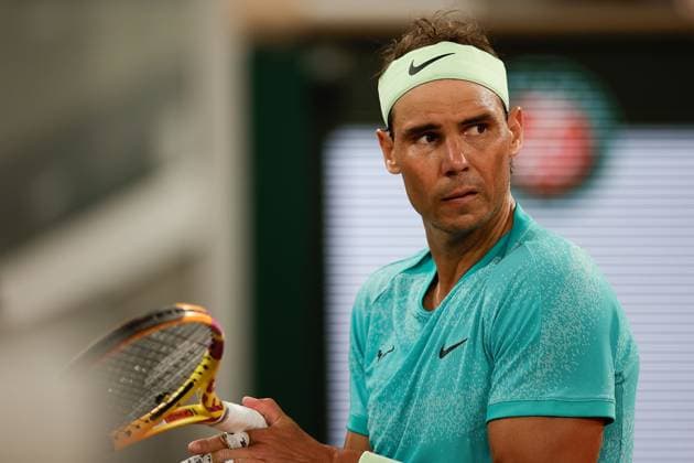 27.05.2024 Tennis, French Open 2024 Roland-Garros, FRA, Men™s Singles Court Philippe-Chatrier - FIRST ROUND Alexander Zverev (Germany) - Rafael Nadal (Spain) Bild: v. li. Rafael Nadal (Spain) enttaeuscht, enttaeuscht schauend, dissapointed, traurig, frustiert, frust, gefrustet Copyright: HMBxMedia AntonioxBorga