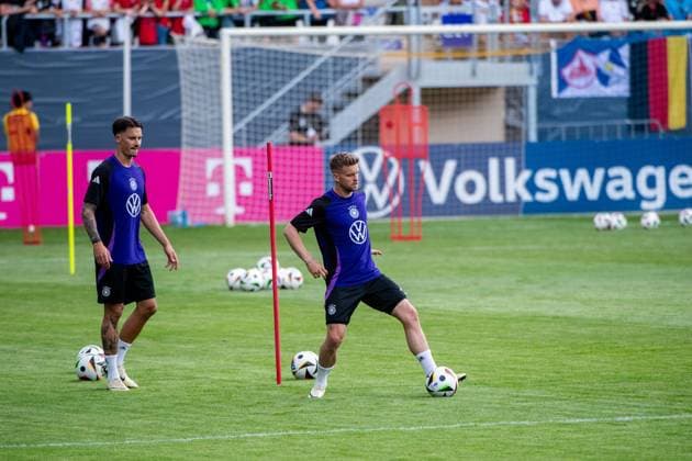 Maximilian Mittelstaedt (Deutschland), GER, Training DFB Fussball Herren Nationalmannschaft Deutschland, Oeffentliches Auftakttraining Jena, UEFA Fussball Europameisterschaft 2024, 27.05.2024 DFB regulations prohibit any use of photographs as image sequences and or quasi-video GER, Training DFB Fussball Herren Nationalmannschaft Deutschland, Oeffentliches Auftakttraining Jena, UEFA Fussball Europameisterschaft 2024, 27.05.2024 Jena Copyright: xEibner-Pressefoto Memmlerx EP_MMR