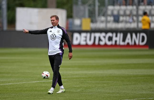 27.05.2024, Fussball, Europameisterschaft 2024, Vorbereitungstrainingslager der Deutschen Nationalmannschaft in Blankeinhain (Thüringen). Öffentliches Training in der ad hoc Arena im Ernst-Abbe-Sportfeld Jena. Bundestrainer Julian Nagelsmann (Deutschland)