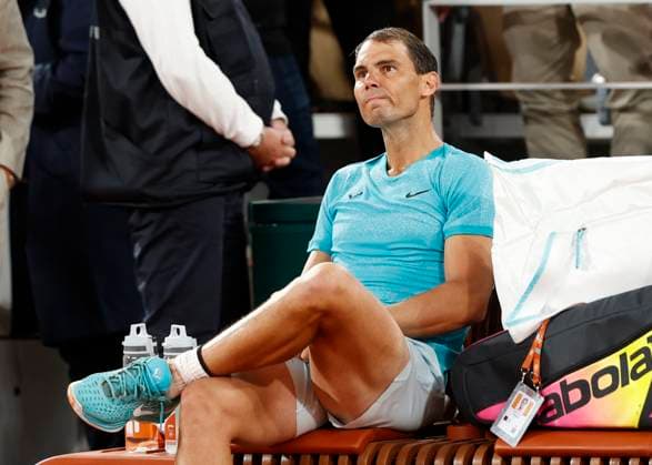 Rafael Nadal (ESP) sitzt auf der Bank nach seinem letzten Spiel in Roland Garros, Emotion Tennis - French Open 2024 - Roland Garros - Paris - - France - 27 May 2024. Copyright: xJuergenxHasenkopfx