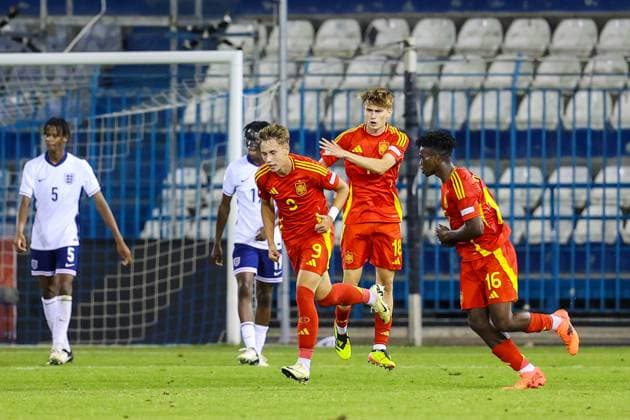 Larnaca, Cyprus, May 27th 2024: Players of Spain celebrate scoring (1-1) during the UEFA European Under-17 Championship match between England and Spain at Antonis Papadopoulos Stadium, in Larnaca, Cyprus. (Chara Savvidou SPP) Copyright: xCharaxSavvidoux xSPPx spp-en-ChSaSp-CHA_0008