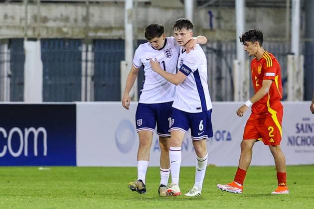 Larnaca, Cyprus, May 27th 2024: Mikey Moore (11 England) and Kian Noble (6 England) celebrate scoring (2-1) during the UEFA European Under-17 Championship match between England and Spain at Antonis Papadopoulos Stadium, in Larnaca, Cyprus. (Chara Savvidou SPP) Copyright: xCharaxSavvidoux xSPPx spp-en-ChSaSp-CHA_0569