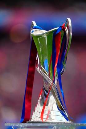 FC Barcelona, Barca v Olympique Lyonnais - UEFA Women s Champions League Final 2024 Trophy during the UEFA Women s Champions League 2023 24 Final match between FC Barcelona and Olympique Lyonnais at Estadio de San Mames on May 25, 2024 in Bilbao, Spain. Bilbao Vizcaya Spain  Copyright: xJosexBretonx originalFilename:breton-fcbarcel240525_npI2n.jpg