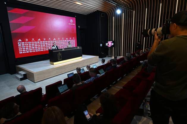Squad Announcement UEFA EURO, EM, Europameisterschaft,Fussball 2024 TUBIZE, BELGIUM - MAY 28 : Belgian national coach Domenico Tedesco talking to the press during a press conference, PK, Pressekonferenz to announce his player selection to compete in the UEFA Euro 2024 tournament in Germany on May 28, 2024 in Tubize, Belgium, 28 05 2024 Tubize Belgium  Copyright: xVincentxKalutx