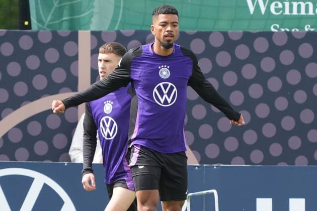 Benjamin Henrichs (Deutschland Germany) und Brajan Gruda (Deutschland Germany) beim Aufwärmen - Blankenhain 28.05.2024: Trainingslager der Deutschen Nationalmannschaft zur EM-Vorbereitung, Golf Resort Weimarer Land