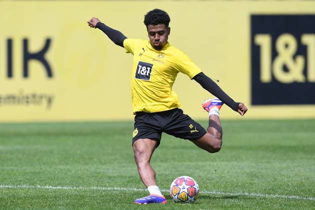 Fußball 1. Bundesliga Training Borussia Dortmund am 28.05.2024 auf dem Trainingsgelände Hohenbuschei in Dortmund Ian Maatsen ( Dortmund )