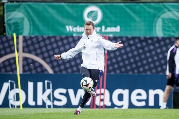 DFB Trainingslager Training; 28.05.2024 Julian Nagelsmann (Trainer Deutschland) schießt Richtung Tor DFB Trainingslager Training; Blankenhain, Golf&Spa Resort Weimarer Land am 28.05.2024 Copyright: xBEAUTIFULxSPORTS Wunderlx