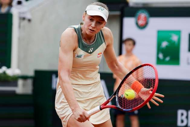 TENNIS - French Open 2024 PARIS,FRANCE,28.MAY.24 - TENNIS - WTA, Tennis Damen Tour, French Open, Roland Garros, Grand Slam. Image shows Elena Rybakina (KAZ).  GEPAxpictures xPatrickxSteiner