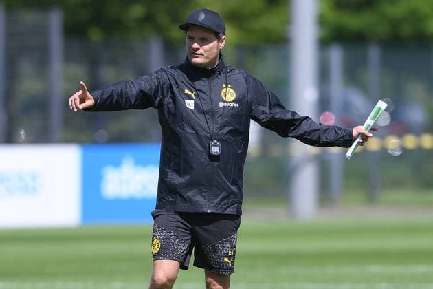 Fußball 1. Bundesliga Training Borussia Dortmund am 28.05.2024 auf dem Trainingsgelände Hohenbuschei in Dortmund Edin Terzic ( Trainer Cheftrainer Dortmund )
