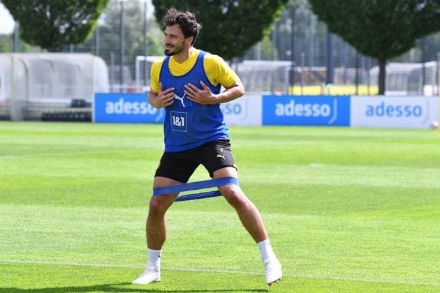 Fußball 1. Bundesliga Training Borussia Dortmund am 28.05.2024 auf dem Trainingsgelände Hohenbuschei in Dortmund Mats Hummels ( Dortmund )