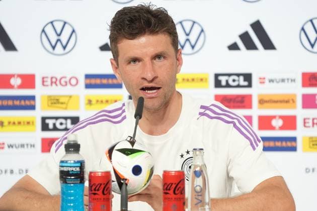 Thomas Müller (Deutschland Germany) in der Pressekonferenz - Blankenhain 28.05.2024: Pressekonferenz der Deutschen Nationalmannschaft zur EM-Vorbereitung, Golf Resort Weimarer Land