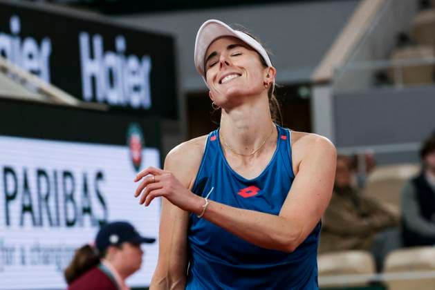 TENNIS - French Open 2024 PARIS,FRANCE,28.MAY.24 - TENNIS - WTA, Tennis Damen Tour, French Open, Roland Garros, Grand Slam. Image shows Alize Cornet (FRA).  GEPAxpictures xPatrickxSteiner
