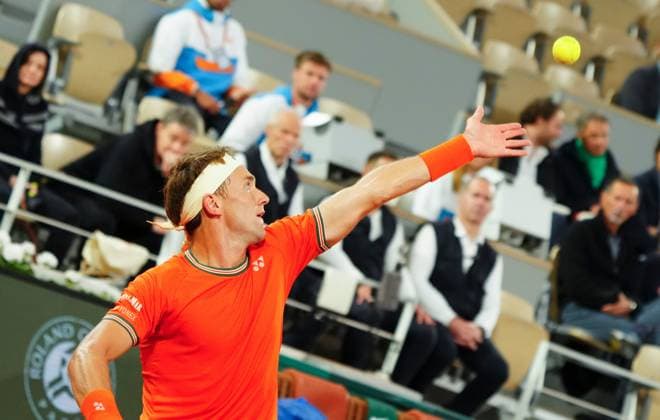 Casper Ruud in first round action French Open Tennis, Day 3, Tennis, Roland Garros, Paris, France - 28 May 2024  Copyright: xJavierxGarcia Shutterstockx 14506171bv