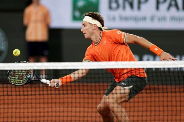 TENNIS - French Open 2024 PARIS,FRANCE,28.MAY.24 - TENNIS - ATP, Tennis Herren World Tour, French Open, Roland Garros, Grand Slam. Image shows Casper Ruud (NOR).  GEPAxpictures xPatrickxSteiner