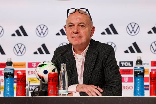 DFB-Praesident Bernd Neuendorf stellt sich den Fragen der Journalisten, Pressekonferenz Tag 1, Trainingslager der deutschen Natiionalmannschaft, Schloss, 28.05.2024, Blankenhain, Deutschland.