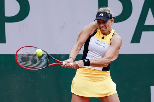 TENNIS - French Open 2024 PARIS,FRANCE,28.MAY.24 - TENNIS - WTA, Tennis Damen Tour, French Open, Roland Garros, Grand Slam. Image shows Angelique Kerber (GER).  GEPAxpictures xPatrickxSteiner