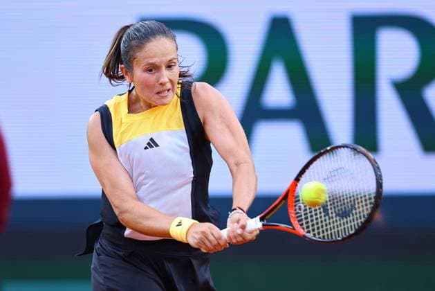 Tennis, French Open, Tag 3 2024.05.28 Paryz Tenis French Open Roland Garros 2024 Magdalena Frech - Daria Kosatkina N Z Daria Kosatkina Foto Pawel Andrachiewicz PressFocus 2024.05.28 Paris Tennis French Open Roland Garros 2024 Magdalena Frech - Daria Kosatkina Daria Kosatkina Photo Pawel Andrachiewicz PressFocus NEWSPIX.PL --- Newspix.pl POLAND OUT!  20240528_PF_PA269