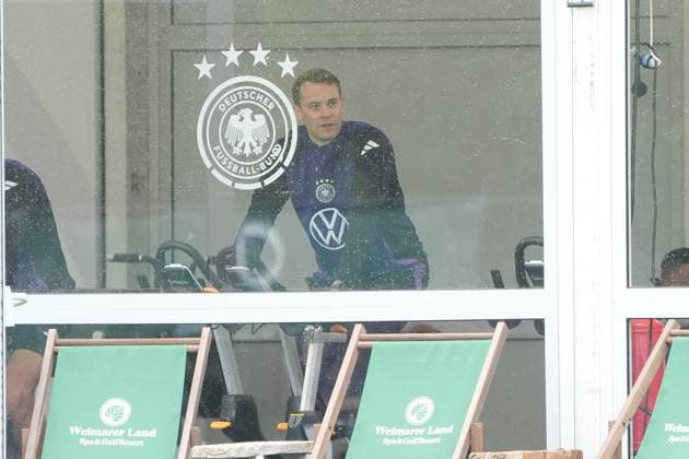 Torwart Goalie Manuel Neuer (Deutschland Germany) trainiert auf dem Ergometer - Blankenhain 29.05.2024: Trainingslager der Deutschen Nationalmannschaft zur EM-Vorbereitung, Golf Resort Weimarer Land