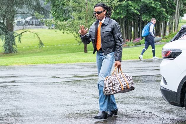 Jules Kounde FOOTBALL : Arrivee des joueurs de lÂ’Equipe de France - Clairefontaine - 29 05 2024 BaptisteAutissier Panoramic 