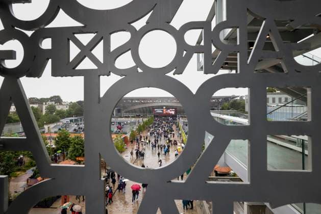 TENNIS - French Open 2024 PARIS,FRANCE,29.MAY.24 - TENNIS - ATP, Tennis Herren World Tour, French Open, Roland Garros, Grand Slam. Image shows an overview with the Court Suzanne-Lenglen.  GEPAxpictures xPatrickxSteiner