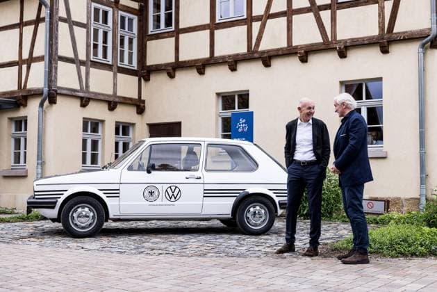 DFB Trainingslager Besuch von Bundespräsident Frank-Walter Steinmeier; 29.05.2024 Bernd Neuendorf (DFB Präsident) und Rudi Völler (DFB Direktor A-Nationalmannschaft) warten auf die Ankunft von Bundespräsident Frank-Walter Steinmeier DFB Trainingslager Besuch von Bundespräsident Frank-Walter Steinmeier; Blankenhain, Golf&Spa Resort Weimarer Land am 29.05.2024 Copyright: xBEAUTIFULxSPORTS Wunderlx