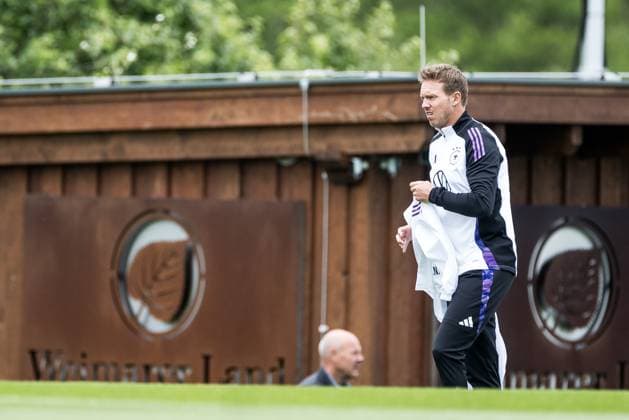 DFB Trainingslager Training; 29.05.2024 Julian Nagelsmann (Trainer Deutschland) auf dem Weg zum Trainingplatz DFB Trainingslager Training; Blankenhain, Golf&Spa Resort Weimarer Land am 29.05.2024 Copyright: xBEAUTIFULxSPORTS Wunderlx
