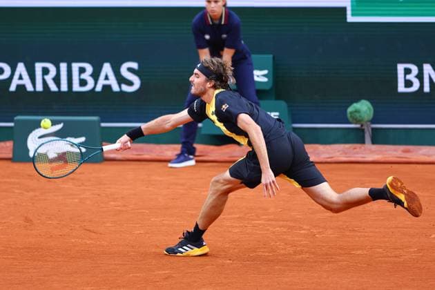 2024.05.29 Paryz Tenis French Open Roland Garros 2024 Daniel Altmaier - Stefanos Tsitsipas N Z Stefanos Tsitsipas Foto Pawel Andrachiewicz PressFocus 2024.05.29 Paris Tennis French Open Roland Garros 2024 Daniel Altmaier - Stefanos Tsitsipas Stefanos Tsitsipas Photo Pawel Andrachiewicz PressFocus NEWSPIX.PL --- Newspix.pl POLAND OUT!  20240529_PF_PA072