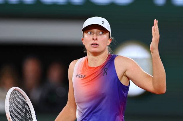 Sport Bilder des Tages 2024.05.29 Paryz Tenis French Open Roland Garros 2024 Iga Swiatek - Naomi Osaka N Z Iga Swiatek pretensje Foto Pawel Andrachiewicz PressFocus 2024.05.29 Paris Tennis French Open Roland Garros 2024 Iga Swiatek - Naomi Osaka Iga Swiatek pretensje Photo Pawel Andrachiewicz PressFocus NEWSPIX.PL --- Newspix.pl POLAND OUT!  20240529_PF_PA343