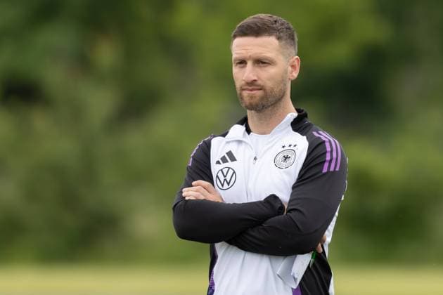 Training der U16 Junioren-Nationalmannschaft Shkodran Mustafi beim Training der U16-Junioren. Training der U16 Junioren-Nationalmannschaft auf dem DFB-Campus in Frankfurt am Main am 29. Mai 2024., Frankfurt am Main Hessen Deutschland DFB-Campus