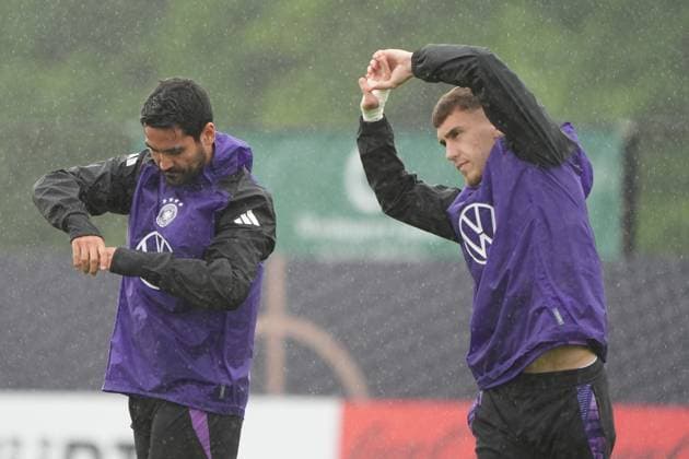 Ilkay Gündogan (Deutschland Germany) und Brajan Gruda (Deutschland Germany) - Blankenhain 30.05.2024: Trainingslager der Deutschen Nationalmannschaft zur EM-Vorbereitung, Golf Resort Weimarer Land
