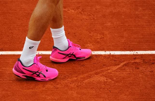 The bright pink Asics tennis shoes of David Goffin brighten up a cloudy day in Paris French Open Tennis, Day 5, Tennis, Roland Garros, Paris, France - 30 May 2024  Copyright: xJavierxGarcia Shutterstockx 14513421u