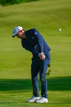 ANCASTER, ON - MAY 30: Nick Taylor (CAN) hits his approach shot on 10 during the first round of the RBC Canadian Open on May 30, 2024 at Hamilton Golf & Country Club in Ancaster, Ontario, Canada. (Photo by Ken Murray Icon Sportswire) GOLF: MAY 30 PGA, Golf Herren RBC Canadian Open EDITORIAL USE ONLY Icon240530012