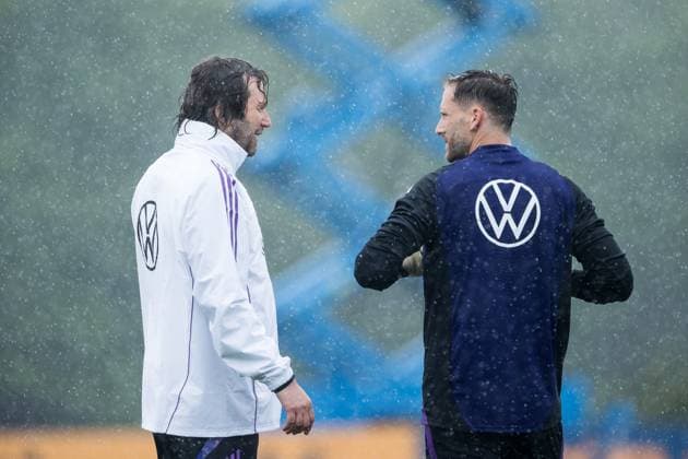 DFB Trainingslager Training; 30.05.2024 Oliver Baumann (Deutschland) trainiert im strömenden Regen DFB Trainingslager Training; Blankenhain, Golf&Spa Resort Weimarer Land am 30.05.2024 Copyright: xBEAUTIFULxSPORTS Wunderlx