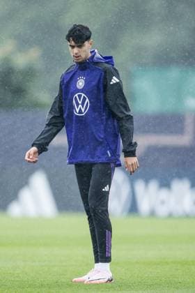 DFB Trainingslager Training; 30.05.2024 Aleksandar Pavlovic (Deutschland) im Warm Up DFB Trainingslager Training; Blankenhain, Golf&Spa Resort Weimarer Land am 30.05.2024 Copyright: xBEAUTIFULxSPORTS Wunderlx