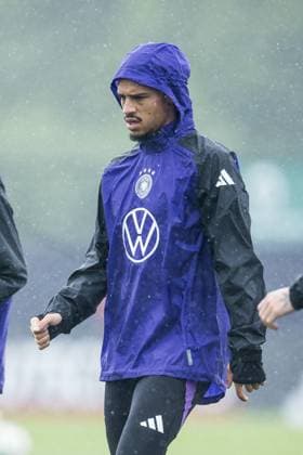 DFB Trainingslager Training; 30.05.2024 Leroy Sane (Deutschland) im Warm Up DFB Trainingslager Training; Blankenhain, Golf&Spa Resort Weimarer Land am 30.05.2024 Copyright: xBEAUTIFULxSPORTS Wunderlx