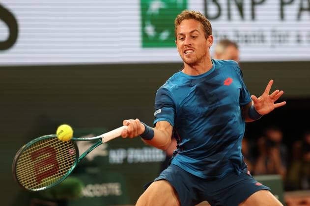ROLAND GARROS 2024 Thierry Larret Maxppp. Tennis. Roland Garros 2024. Internationaux de France de tennis. Stade Roland Garros, Paris (75). Le 30 mai 2024. Court Philippe Chatrier : Novak DJKOVIC (SRB) vs Roberto CARBALLES BAENA (ESP) PARIS (75) STADE ROLAND GARROS PARIS ILE DE FRANCE FRANCE  Copyright: xThierryxLarret MAXPPPxThierryxLarretx TL_20240530_0806 0492671201st