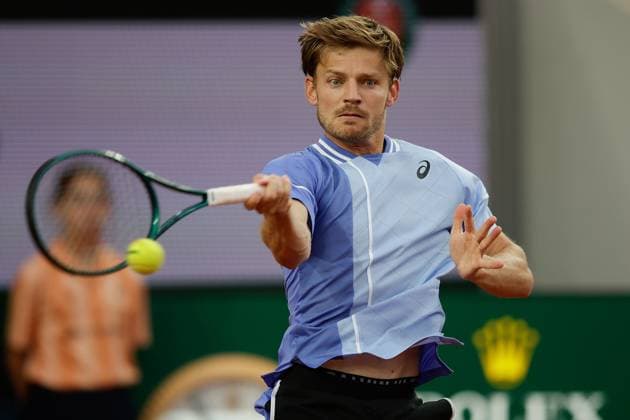 29.05.2024 Tennis, French Open 2024 Roland-Garros, FRA, Men™s Singles Court Suzanne-Lenglen - SECOND ROUND Alexander Zverev (Germany) - David Goffin (Belgium) Bild: v. li. David Goffin (Belgium) spielt eine Vorhand. Copyright: HMBxMedia AntonioxBorga