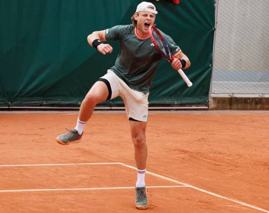 Belgian Zizou Bergs celebrates winning a tennis match between Belgian Bergs and German Marterer, in the second round of the men s singles, at the Roland Garros French Open tennis tournament, in Paris, France, Thursday 30 May 2024. This year s tournament takes place from 26 May to 09 June. BENOITxDOPPAGNE  x93641003x