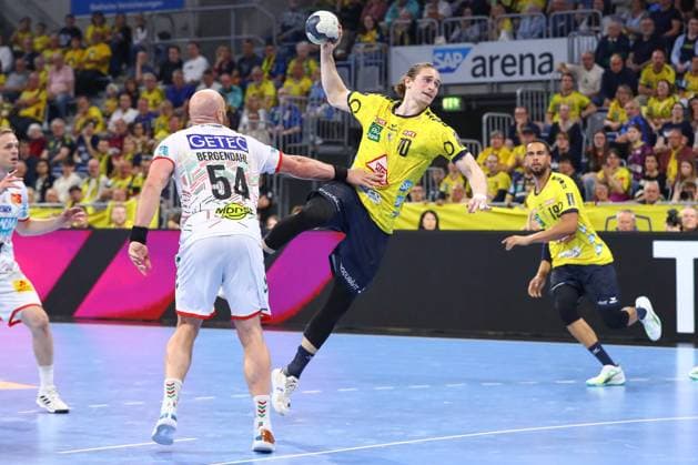 30.05.2024, xtgx, Handball, Liqui Moly HBL, Rhein Neckar Loewen - SC Magdeburg emspor v.l. Juri Knorr (Mannheim, 10) wirft Tor, Torschuetze, erzielt Tor, Treffer, scores the goal Mannheim