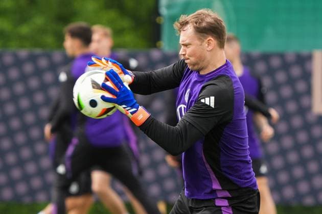 Torwart Goalie Manuel Neuer (Deutschland Germany) - Blankenhain 31.05.2024: Trainingslager der Deutschen Nationalmannschaft zur EM-Vorbereitung, Golf Resort Weimarer Land